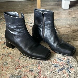 Gianna Bini chunky square toe ankle boots